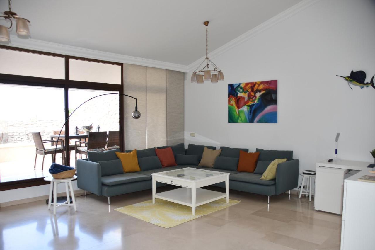 Elsa Tauro Topaz Mogan Ngoại thất bức ảnh