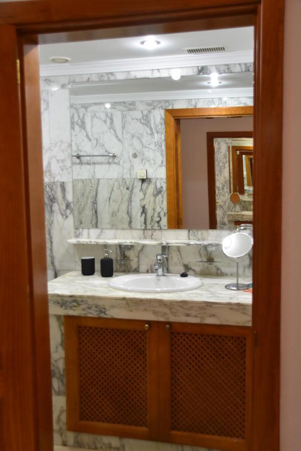 Elsa Tauro Topaz Mogan Ngoại thất bức ảnh